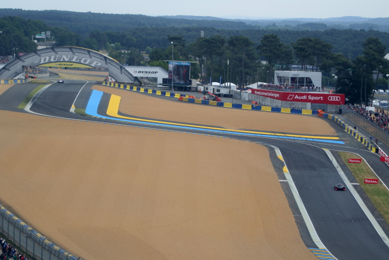 Illustration for article titled The 24 Hours Of Le Mans Is Unbelievable From The Air